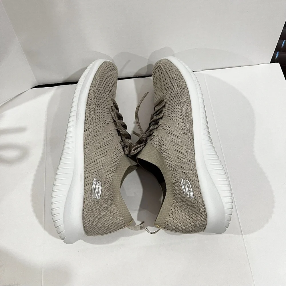Sketchers Ultra Flex Slip On Light Beige Tan Knit Slip-On Size 10 Lightweight - Picture 7 of 10